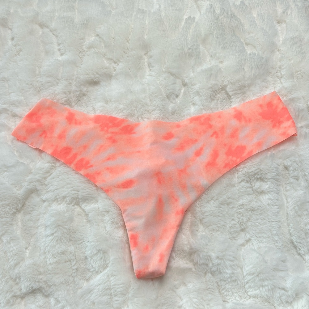 PINK Victoria’s Secret Tie Dye Lace Back Thong Panty L